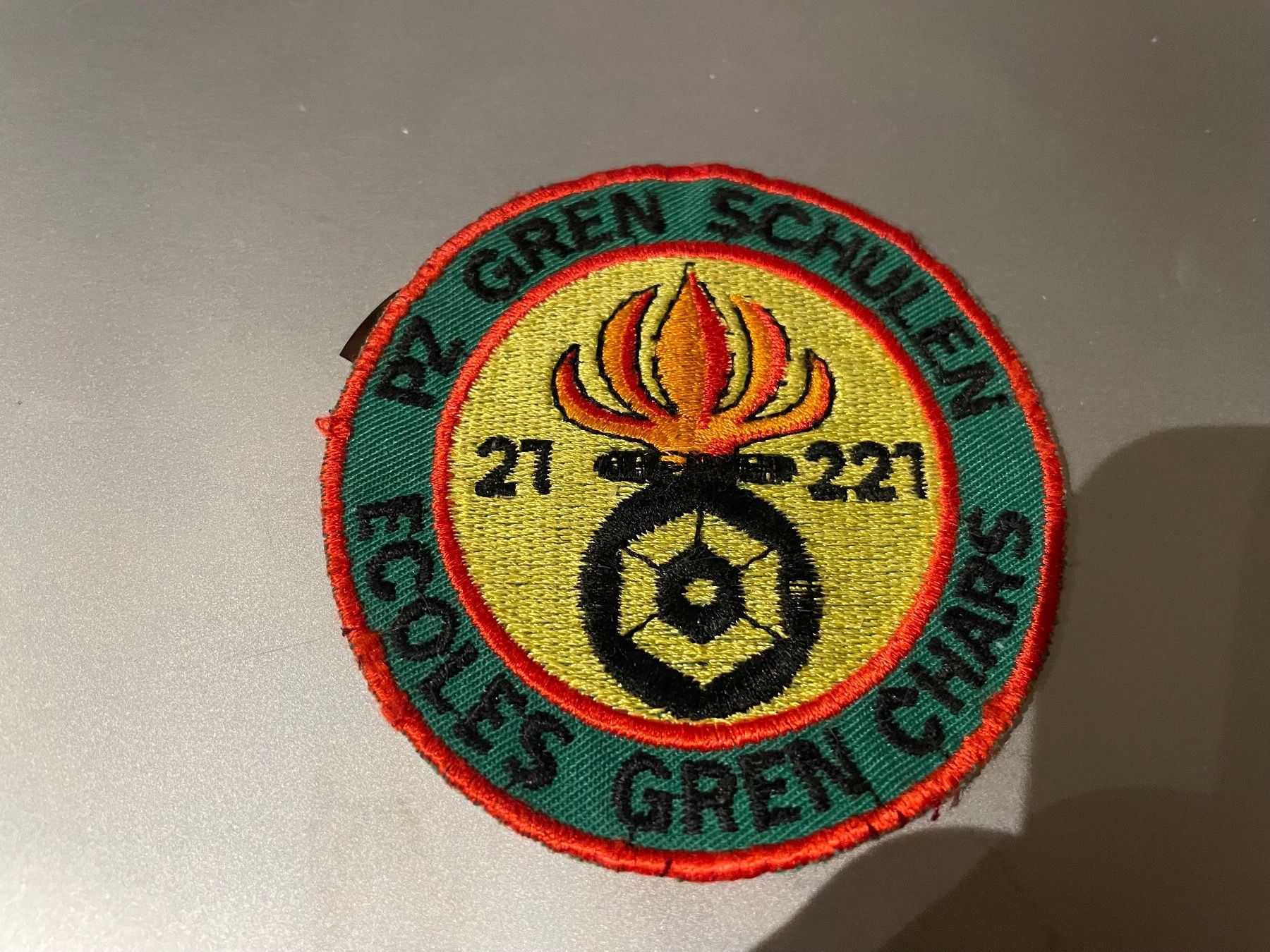 Schweizer Armee Toppe: Badge Ecoles Gren Chars 21 /221 – Usato da Oberiberg venduto da reimet