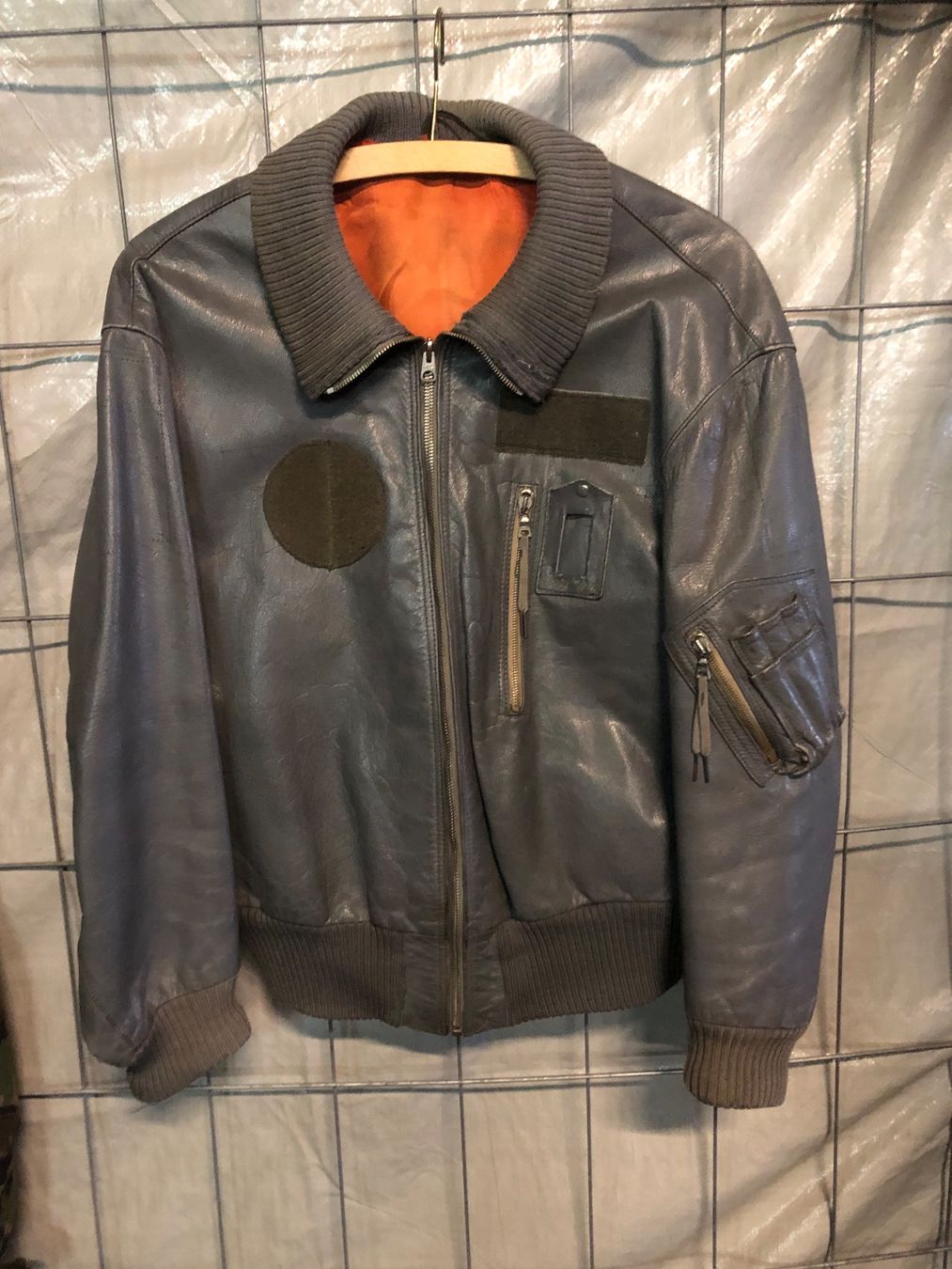 Schweizer Armee Uniformen: Schweizer Luftwaffe Pilotenjacke Militär Pilot Armee Jacke – Gebraucht aus Madiswil von TEMISO