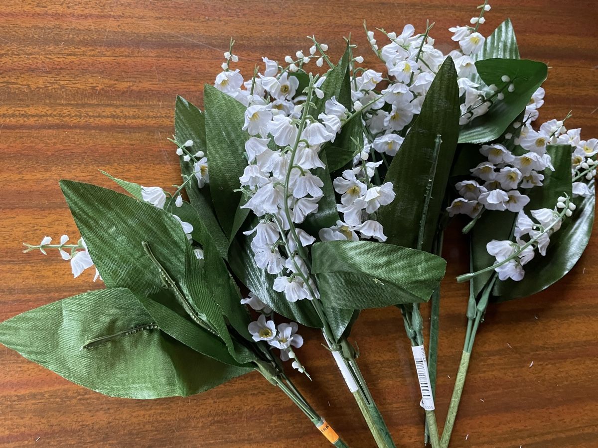 Tutte le decorazioni: Kunstblumen Maiglöckchen – Usato da Wyssachen venduto da Hahe89 1