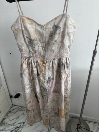 Kleid mit Blumen 