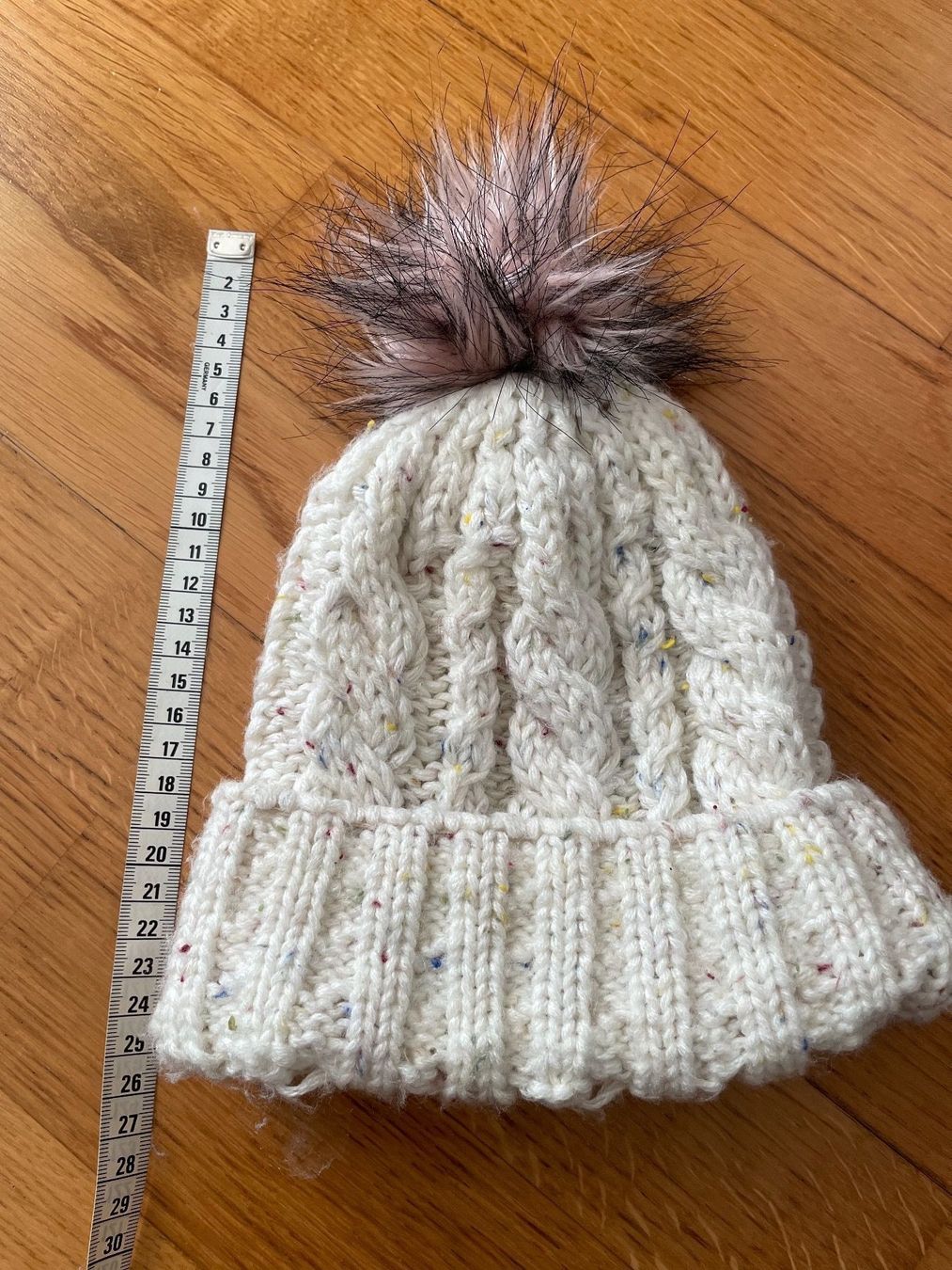 Copricapi, berretti & cappellini: Mütze mit Pompom – Usato da Zürich venduto da sil_2kvt 4