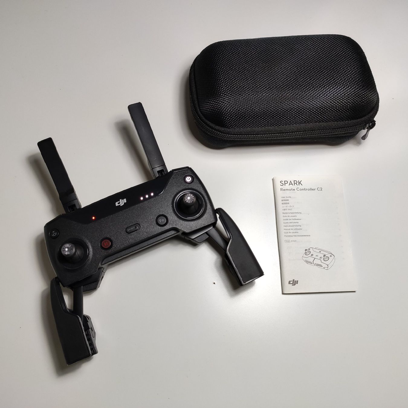 DJI Modellismo RC: DJI SPARK Controller (ganz NEU/Original!) – Nuovo (secondo la descrizione) da Zürich venduto da Biedermann23