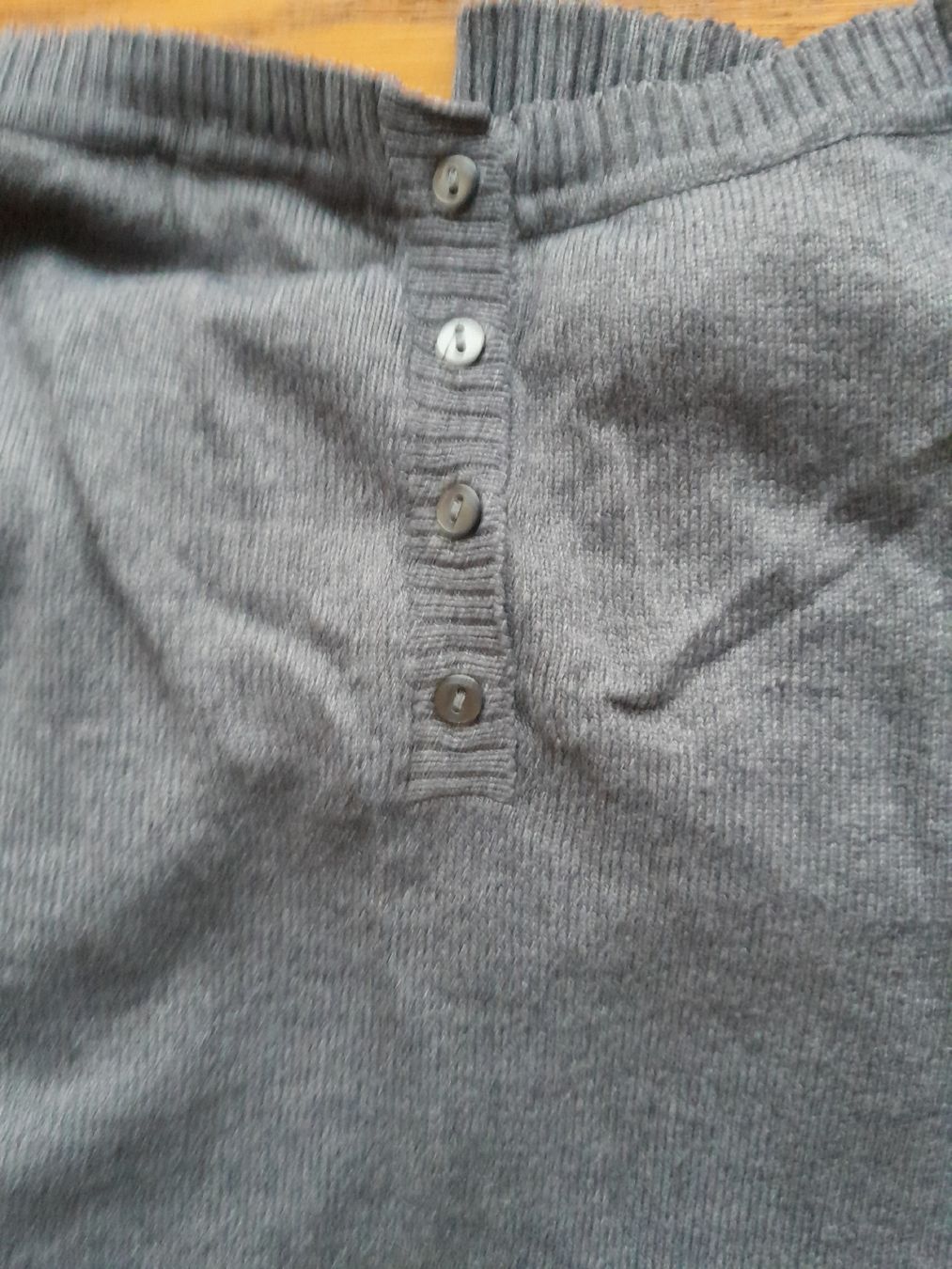H&M Maglioni & Felpe: Grauer Strickpullover von H&M, Grösse M – Usato da Winterthur venduto da MaaKath 2