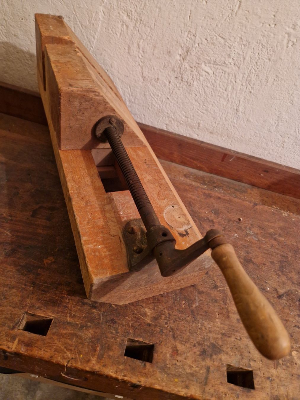 Alle Werkzeuge: Vintage Schraubstock – Gebraucht aus Zürich von Budleia 1