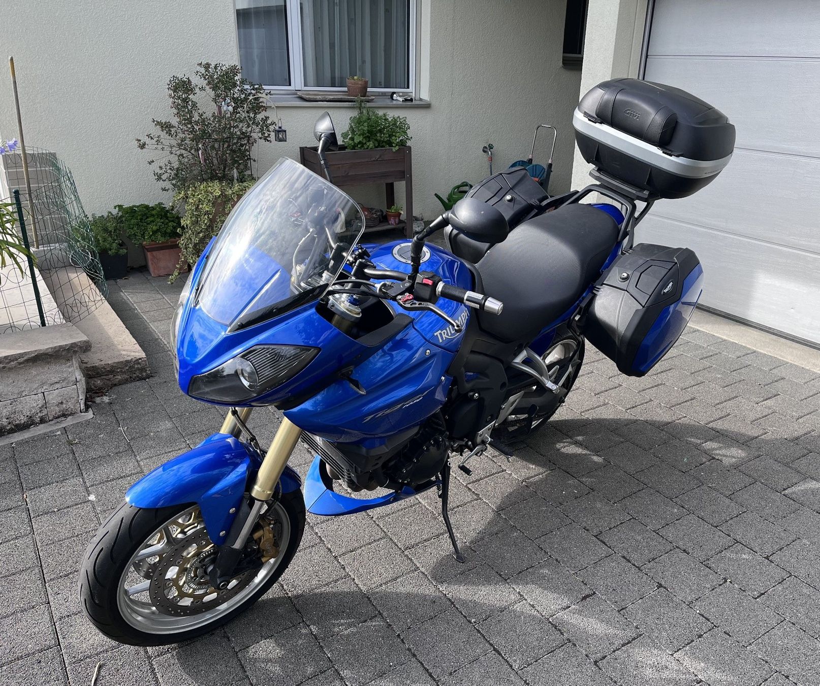 Triumph Enduro: Triumph Tiger 1050 ABS – Usato da Oberentfelden venduto da Egi2 2