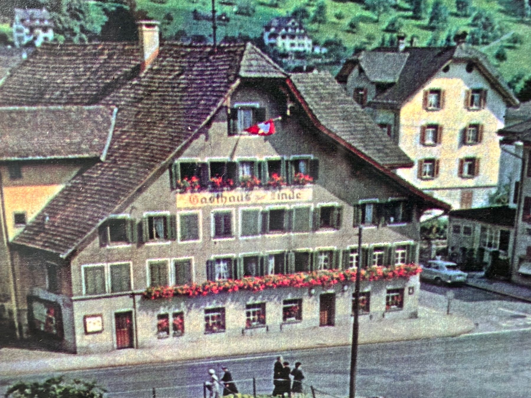 Foto & Immagini: Gasthaus Linde Kriens, VW Käfer – Usato da Horw venduto da adler65 1