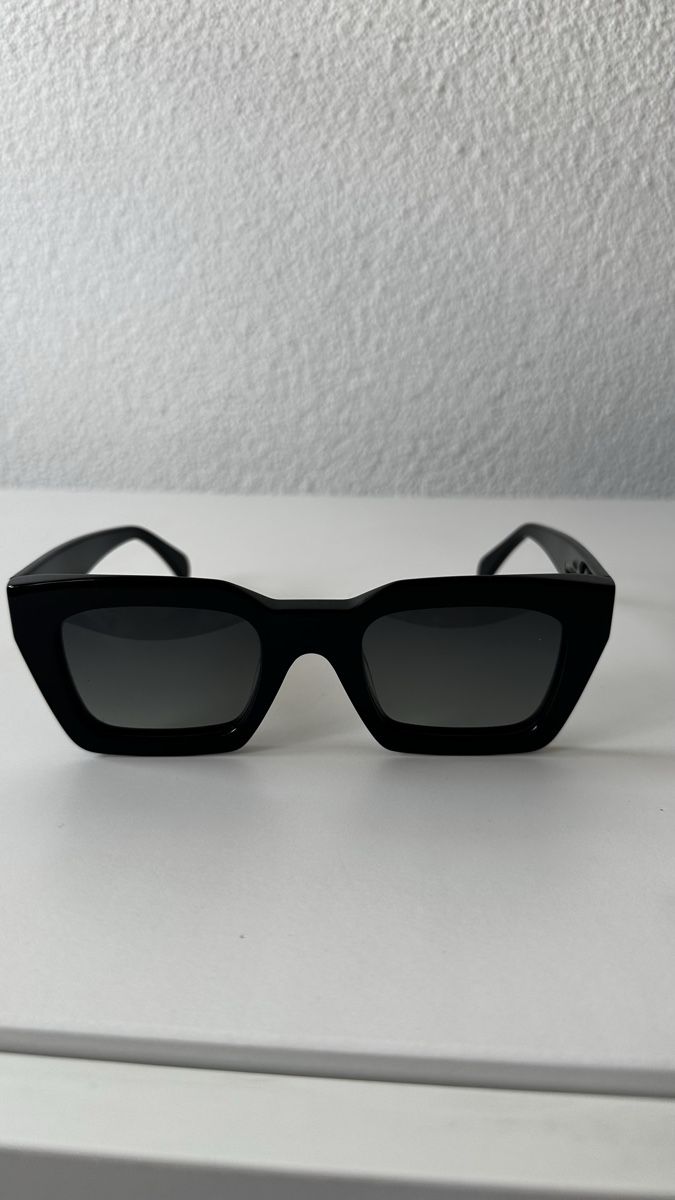 Anine Bing Occhiali & Lenti: Authentic Anine Bing Sunglasses- Black – Usato da Luzern venduto da ida_hv2y