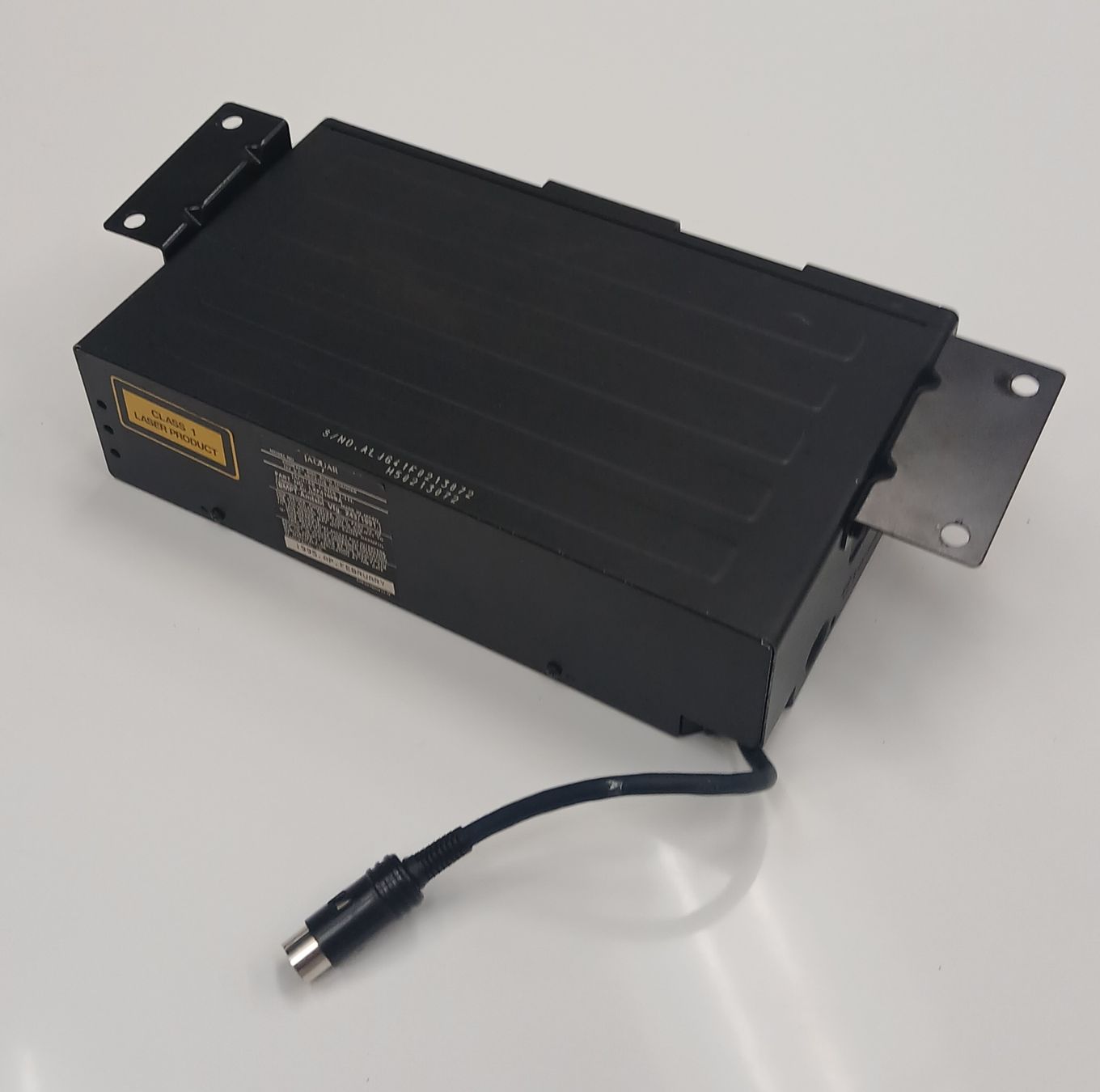 Radios: Chargeur CD Jaguar Daimler 1994-1997 – D'occasion à la heutte par Auto-stock 1
