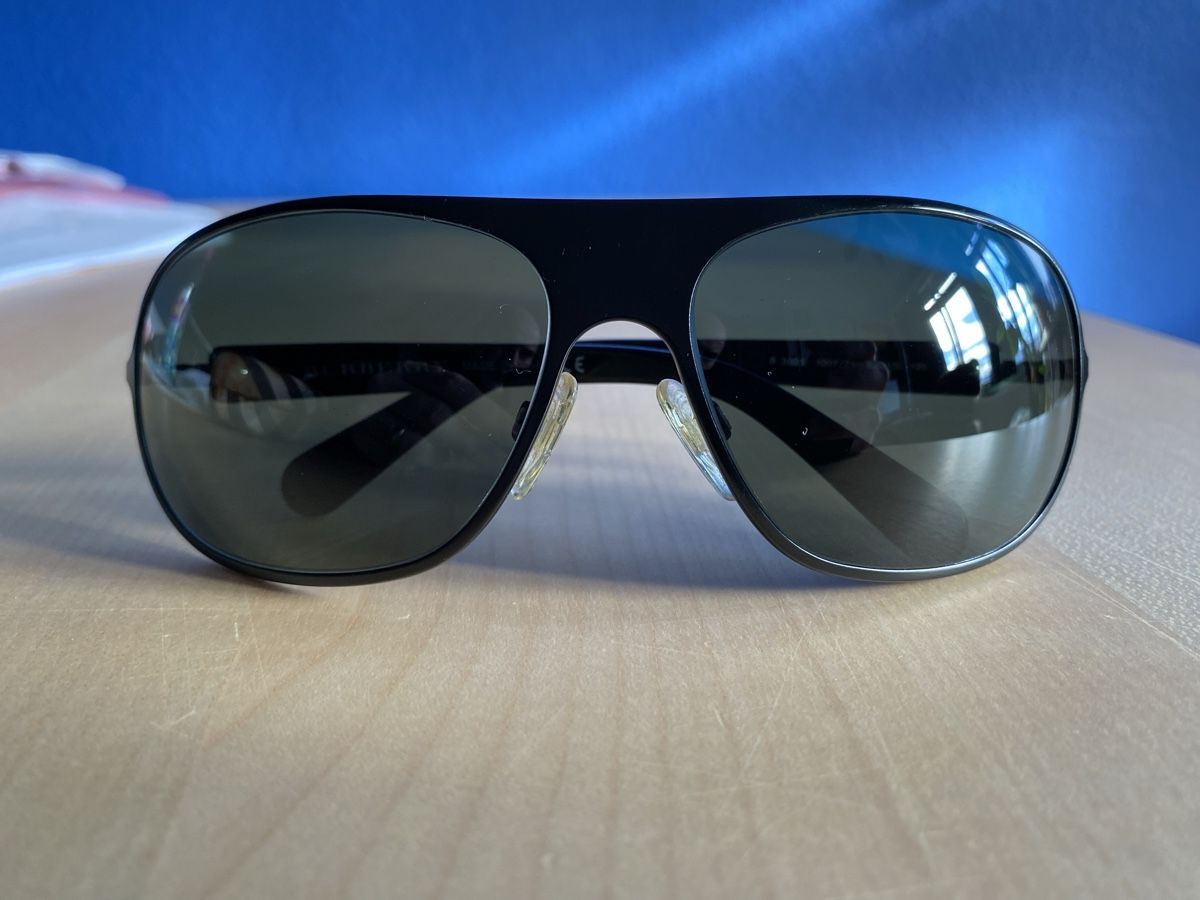 Burberry Occhiali & Lenti: Burberry Sonnenbrille – Usato da Stäfa venduto da Clandestino04