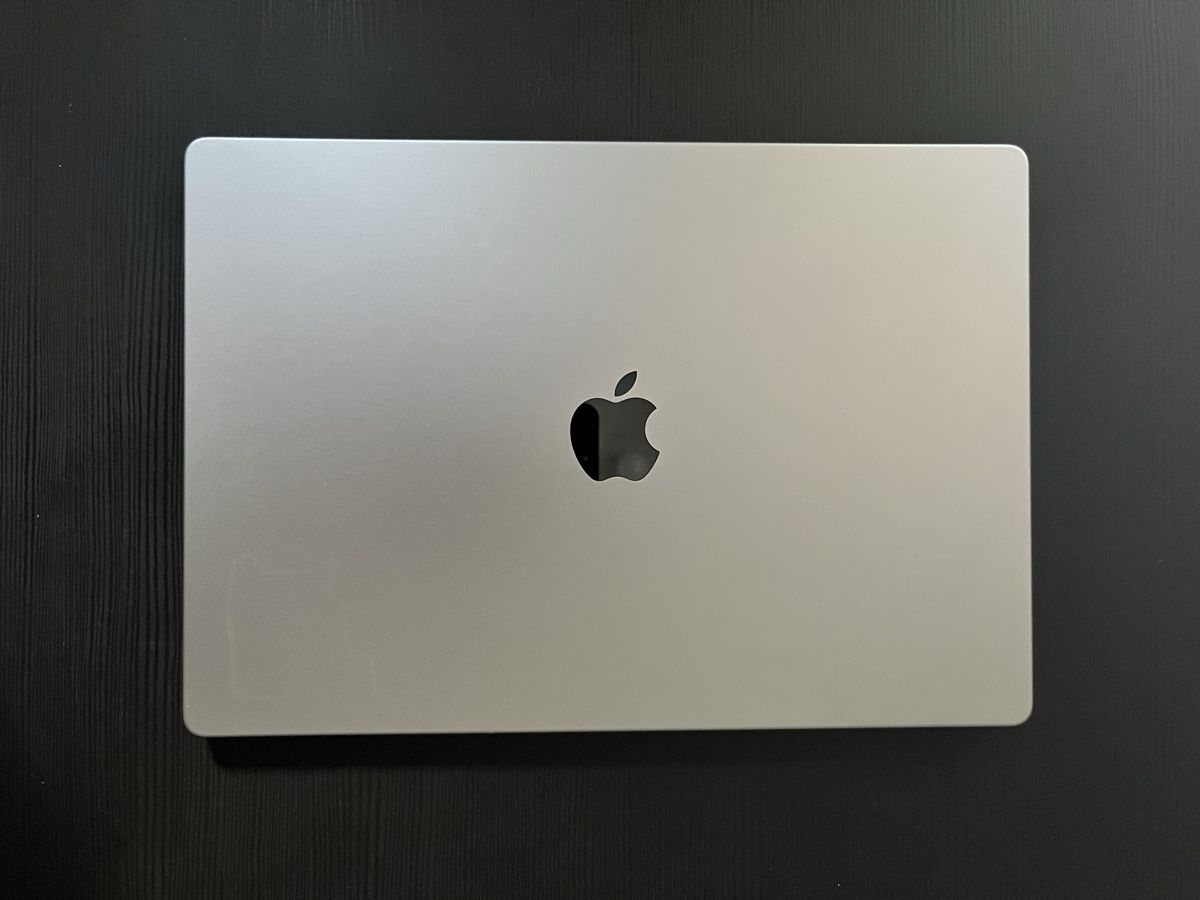 Apple Portables: MacBook Pro 16" 2021 Space Grey OVP neuwertig – D'occasion à Luzern par alain.duss 1