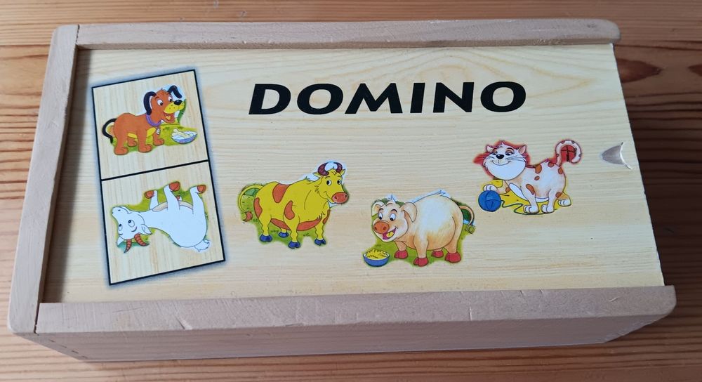 28// Domino aus Holz mit Tierbildern ab 2 JAhren für 2-4 Sp. (Gebraucht