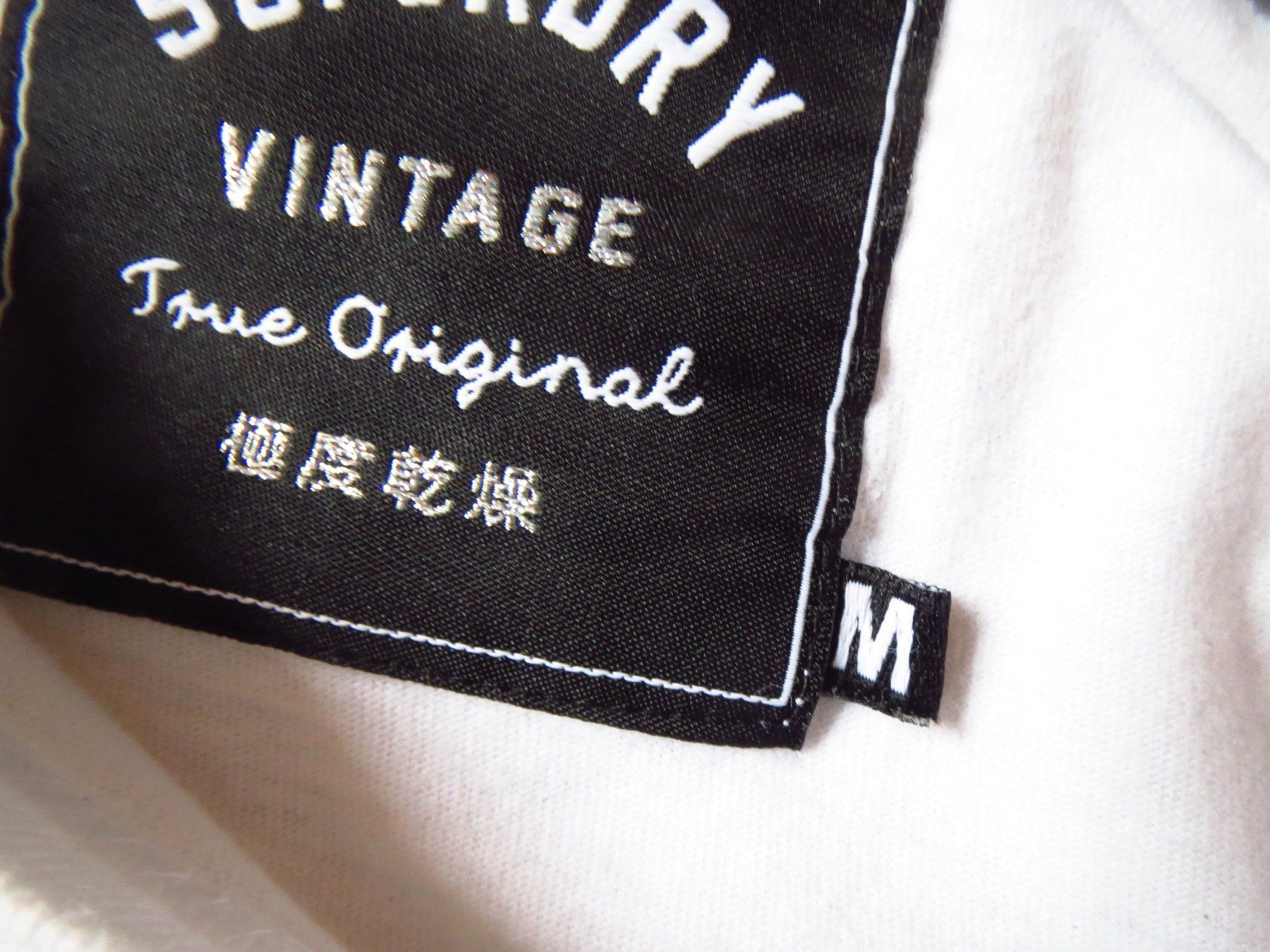Superdry T-shirts: cooles SUPERDRY Damen Shirt Gr M – D'occasion à Kiental par Anna8702 4