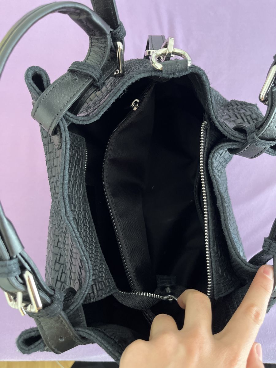 Taschen für Damen: Handgemachte italienische Ledertasche gemustert schwarz – Neu (gemäss Beschreibung) aus Richterswil von Nic_s 2