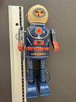 Vintage Tin Toy Robot, Wind-Up, Collectible, 1950s🤖🚀✨