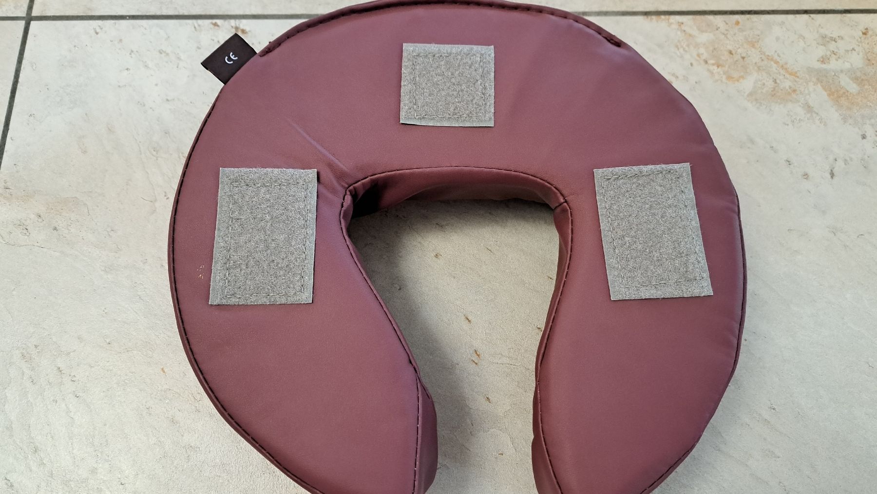 Cuscini: Cuscino Massaggi Testa/Collo ergonomico-Comfort Assoluto! – Nuovo (secondo la descrizione) da Etziken venduto da Mirantema 1
