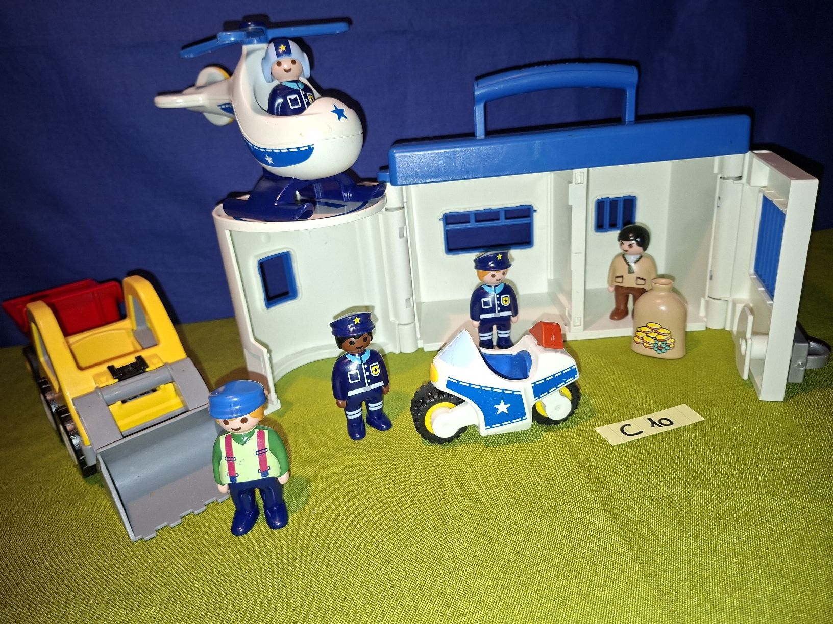 Playmobil Spielzeuge: Playmobil 123 Polizei C10 – Gebraucht aus Aarberg von Fink010
