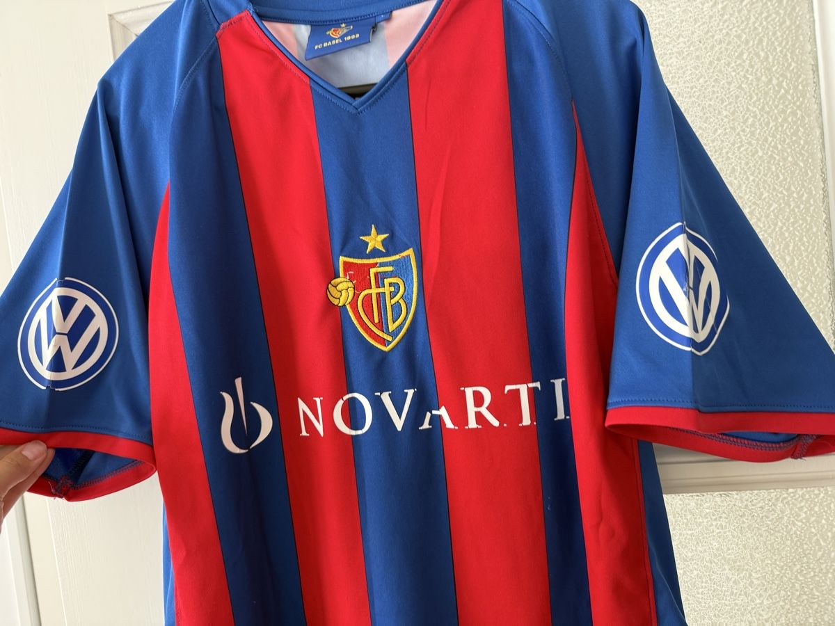 FC Bâle Maillots de corps & Pantalons: Fc Basel Trikot 50 Goeldi – D'occasion à Basel par momo.st 1