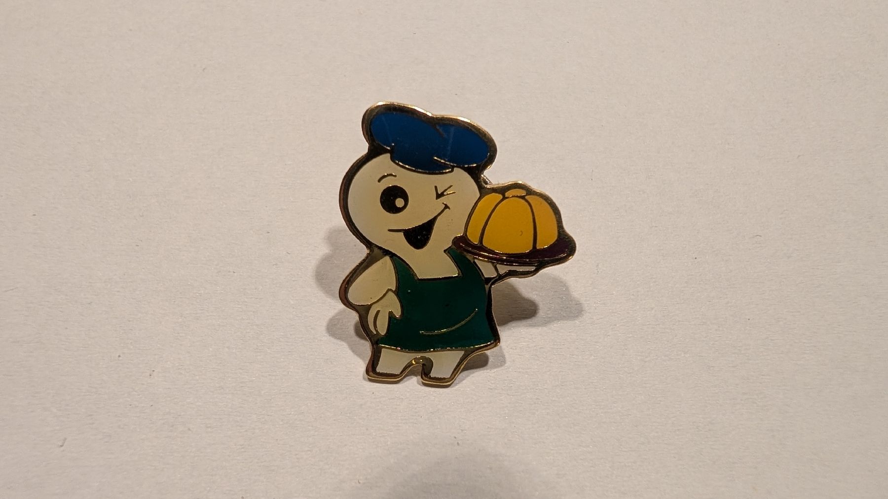 Maga Placchette & Badge: 9 Pins von Maga – Usato da Olten venduto da NicoOnline 3