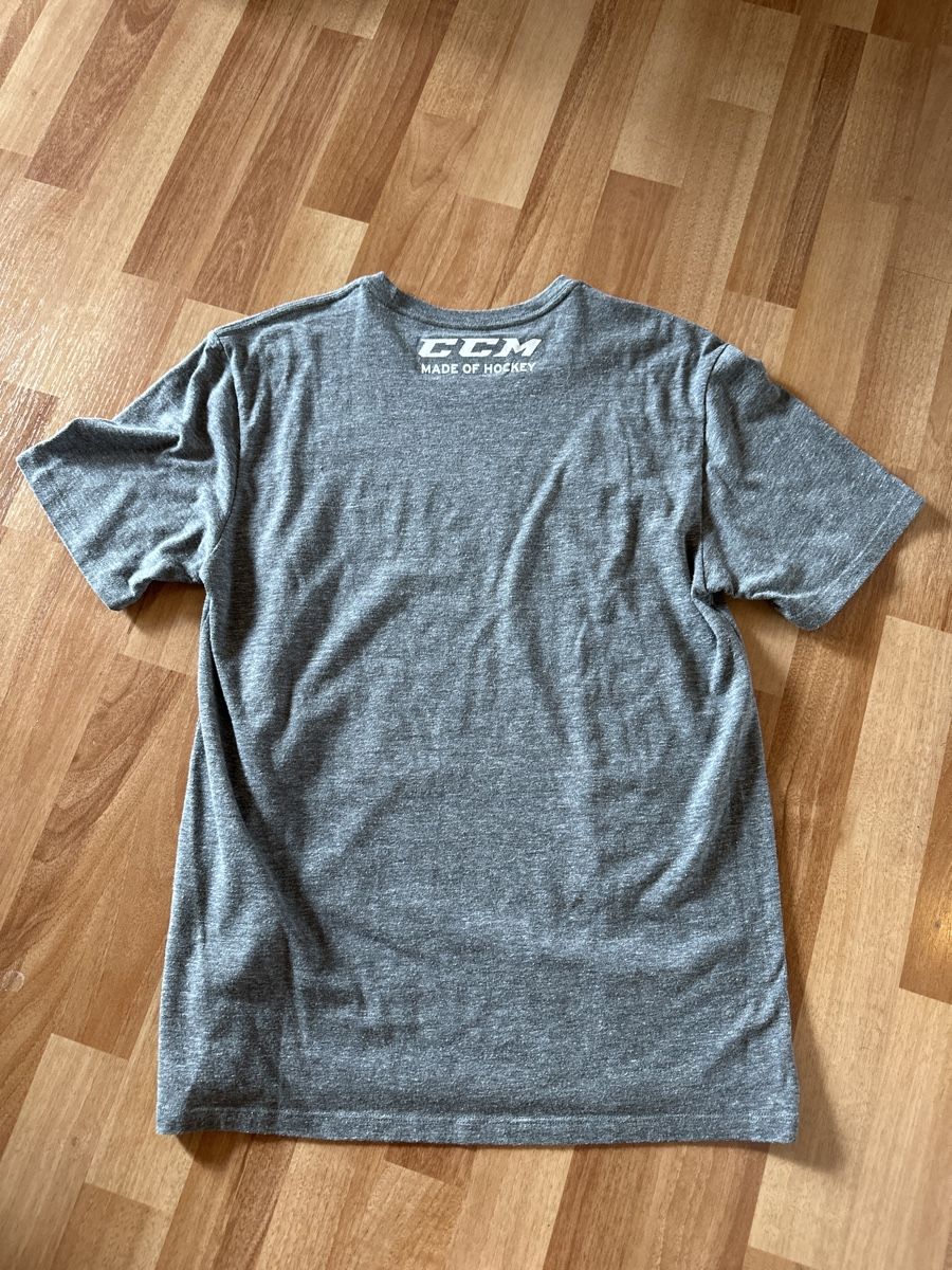 T-shirt: CCM T-Shirt, Gr. M, Grau, einf. Brustweite 46 cm – Usato da St.Gallen venduto da maierm01 2