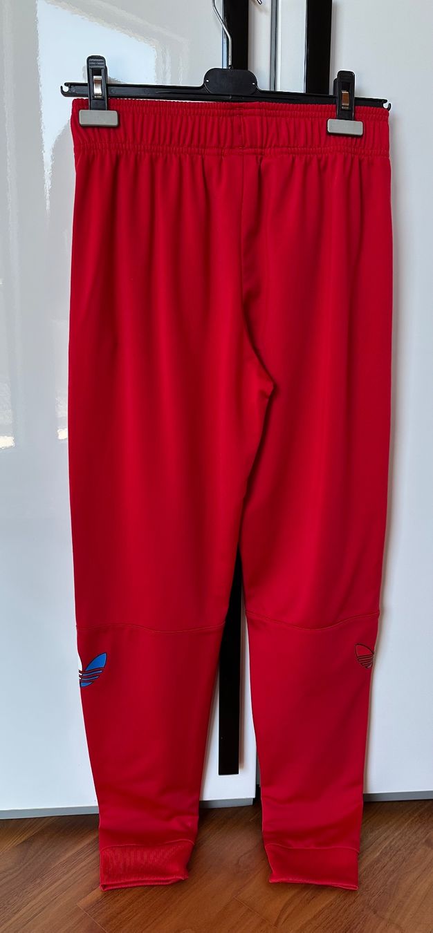 Adidas Pantaloni: Pantalone della tuta Adidas – Usato da Castel San Pietro venduto da Moregi 1