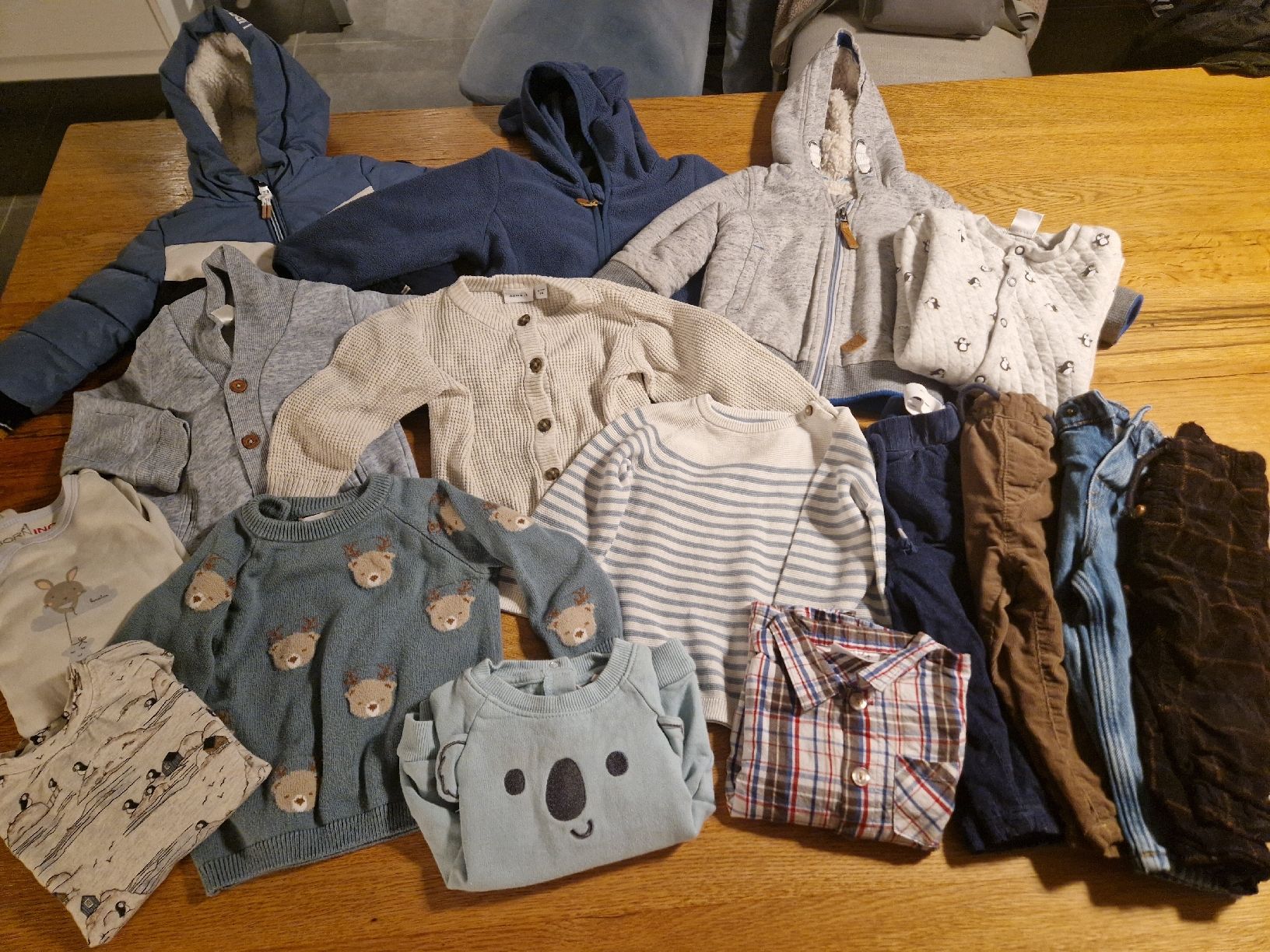 Lotti & Set di vestiti: 16 teiliges Kleiderpacket in Grösse 74 – Usato da Unterägeri venduto da ahe_kgd6 1