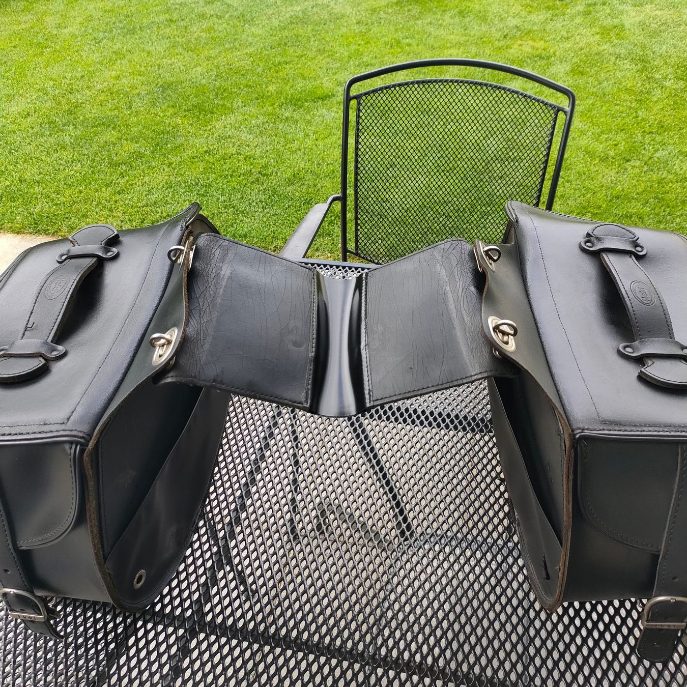 Borse: Leder Satteltaschen Paar Motorrad – Usato da Rümlang venduto da Rogers8 3