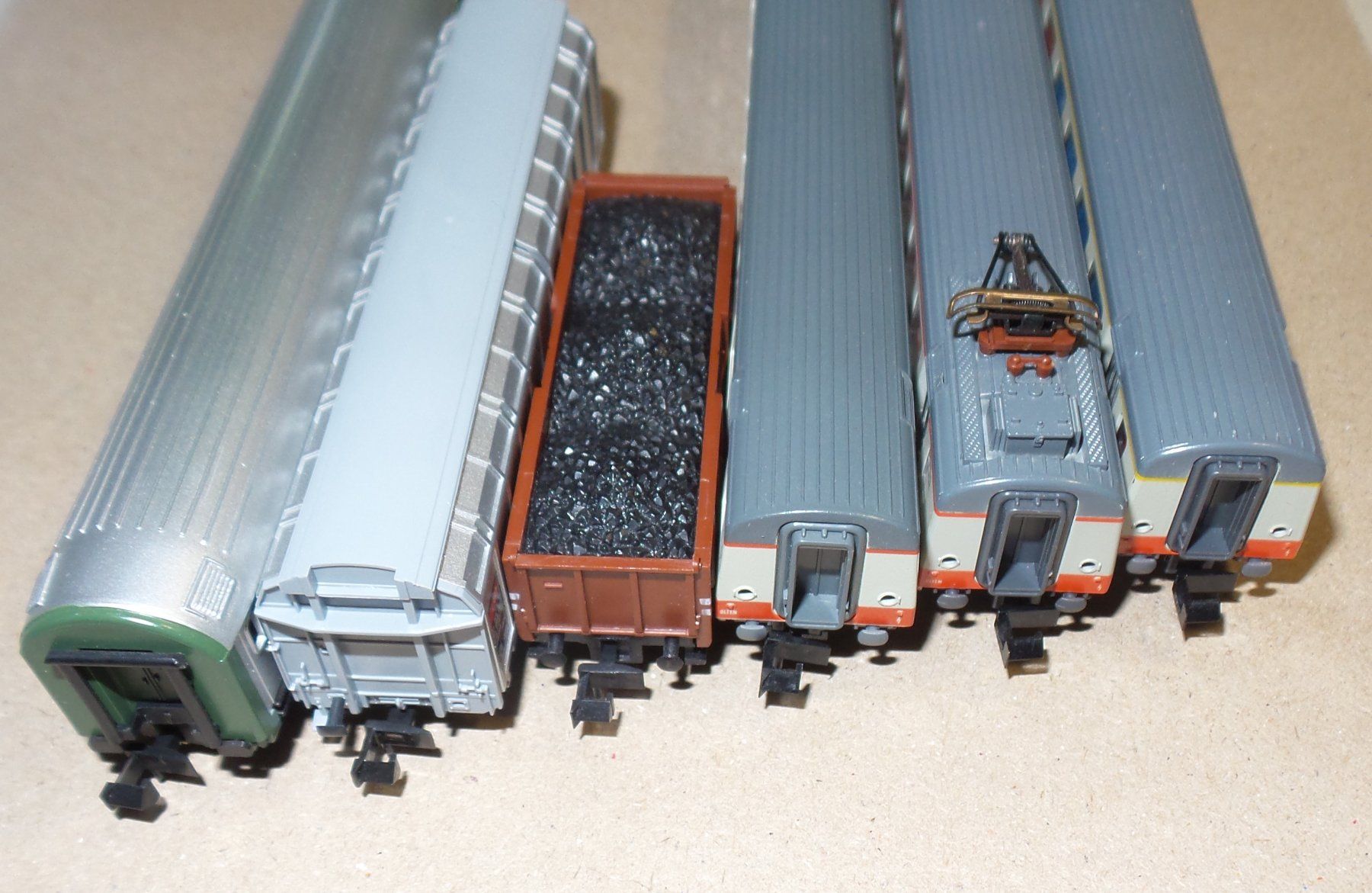 Trix Modelleisenbahnen: Lot 6 wagons divers Trix Minitrix N – Gebraucht aus Bulle von Rockandtoys 3