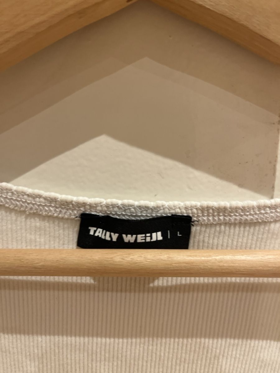 Tally Weijl Top: Crop top tally weijl blanc, taille L – Usato da Lausanne venduto da mae_dj7r 1