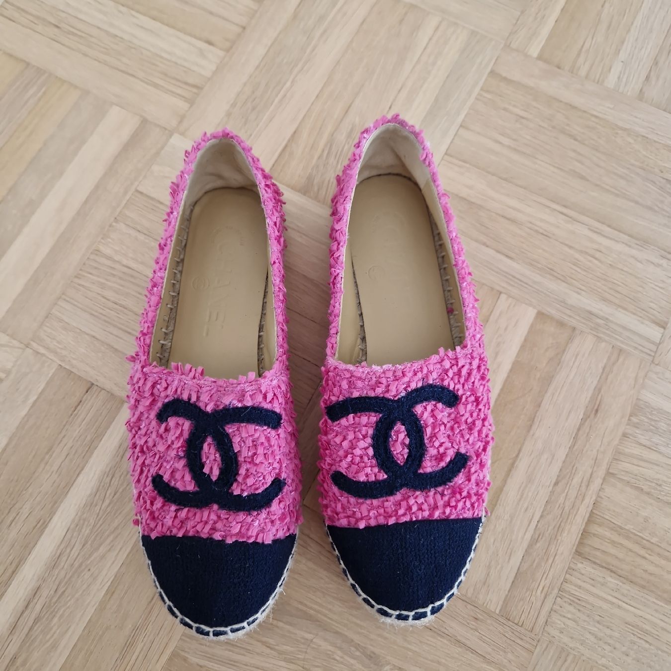 Chanel Scarpe da donna: Chanel Espadrilles Roses taille 36 – Usato da Gland venduto da LeDressingdeLaura 2
