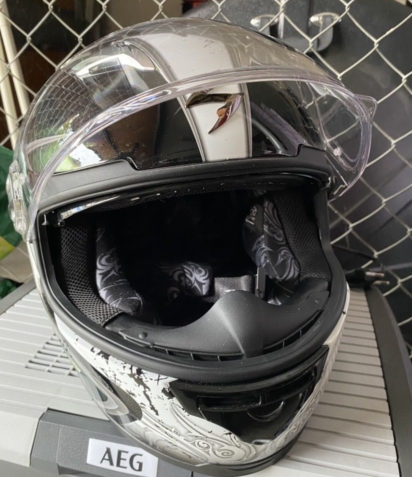Caschi & visiere: Motorradhelm Damen Grösse S / 56 cm – Usato da Reinach BL venduto da est_9x65 2