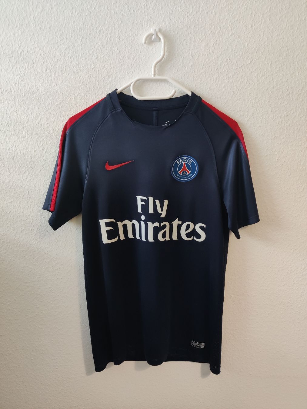 Nike Canottiere & Pantaloni: Paris Saint-Germain 2017/18 Trainingstrikot (S) – Usato da Basel venduto da Ringolero