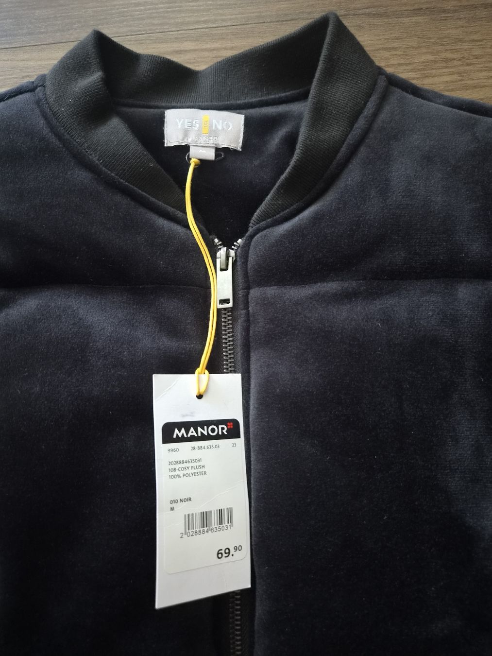 Giacche: Samtene Bomberjacke Grösse M, Neu mit Etikett – Nuovo (secondo la descrizione) da Altishofen venduto da tammy05 1