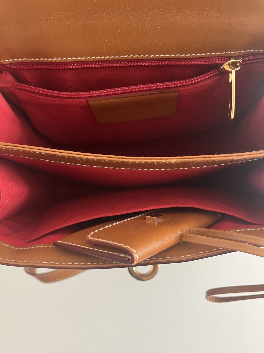 Salvatore Ferragamo Borse da donna: Salvatore Ferragamo Iconic Top Handle – Usato da Basel venduto da mar_rlr9 6