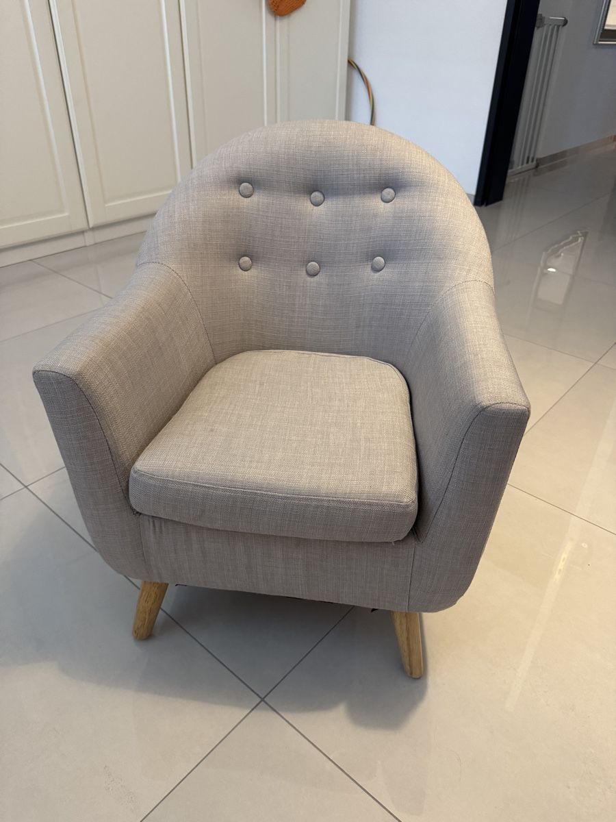 Fauteuils: Kinder Sessel – D'occasion à Buttikon SZ par LEDUPGRADE