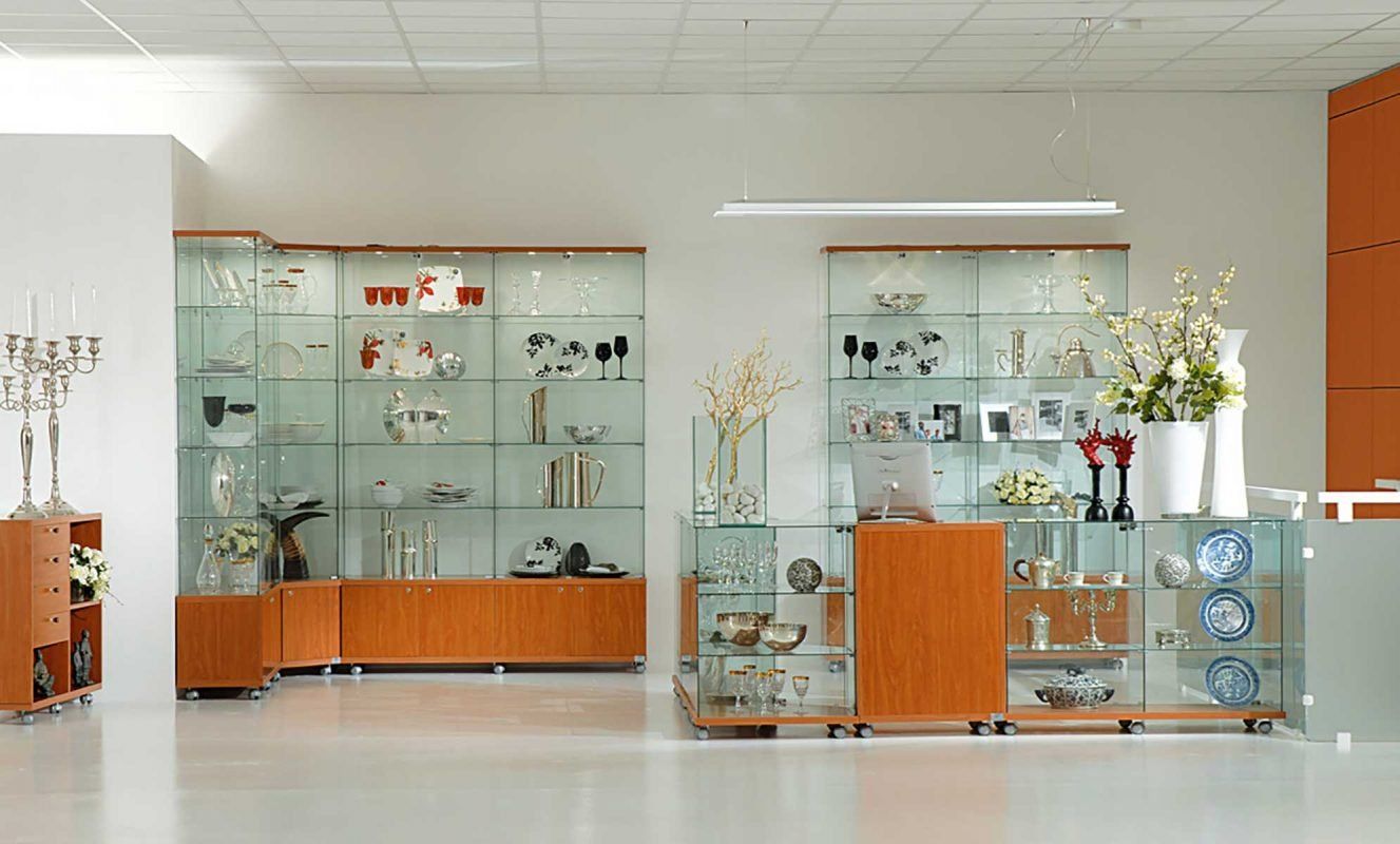 Vetrine: Glasvitrine, Kirsch, Silber & Wenge (B.157cmxT.40cmxH.180cm) – Nuovo e nell'imballaggio originale da Kriens venduto da GCgestaltung.17 6