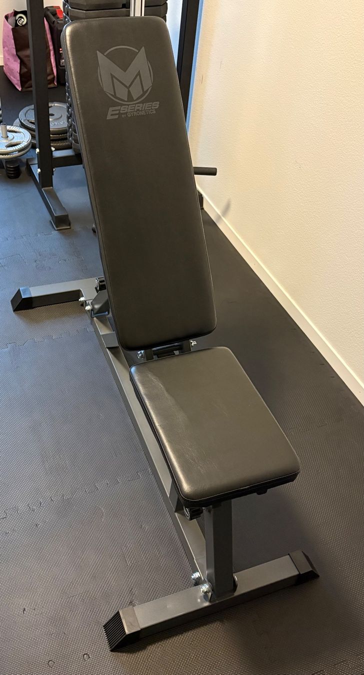 Hometrainer: Hantelbank – Usato da Zug venduto da rei_kd9n