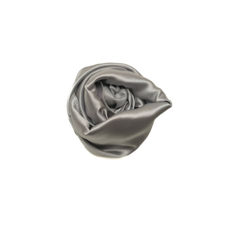 Grauer Foulard