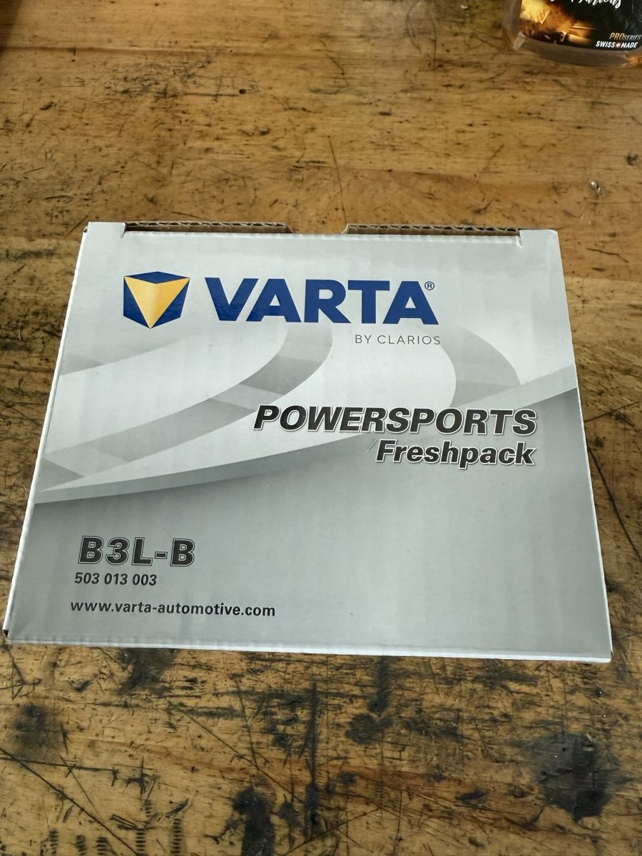 Varta Batterie: 12v 3Ah 30A   Neu Batterie – Usato da Sevelen venduto da e39-bmw 1