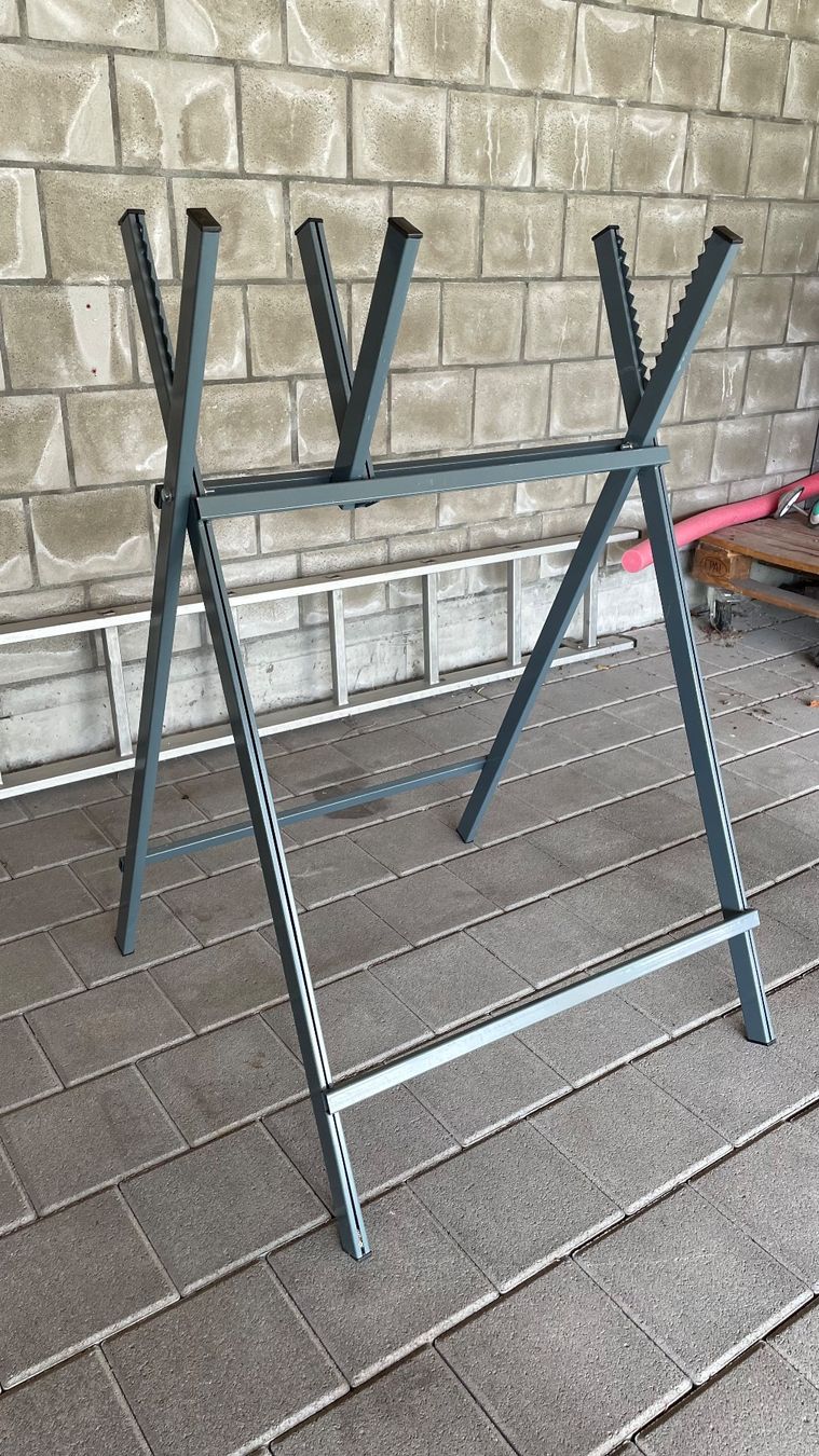 Sonstige Dekorationen & Accessoires: Fire wood cutting stand – Gebraucht aus Murg von may_d9bw