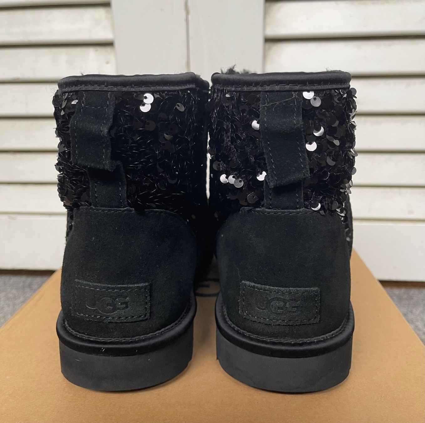 Ugg Damenschuhe: Wintertraum, UGG Classic mini Chunky Sequin Boots Gr.41 – Neu (gemäss Beschreibung) aus Basel von Tashina 3