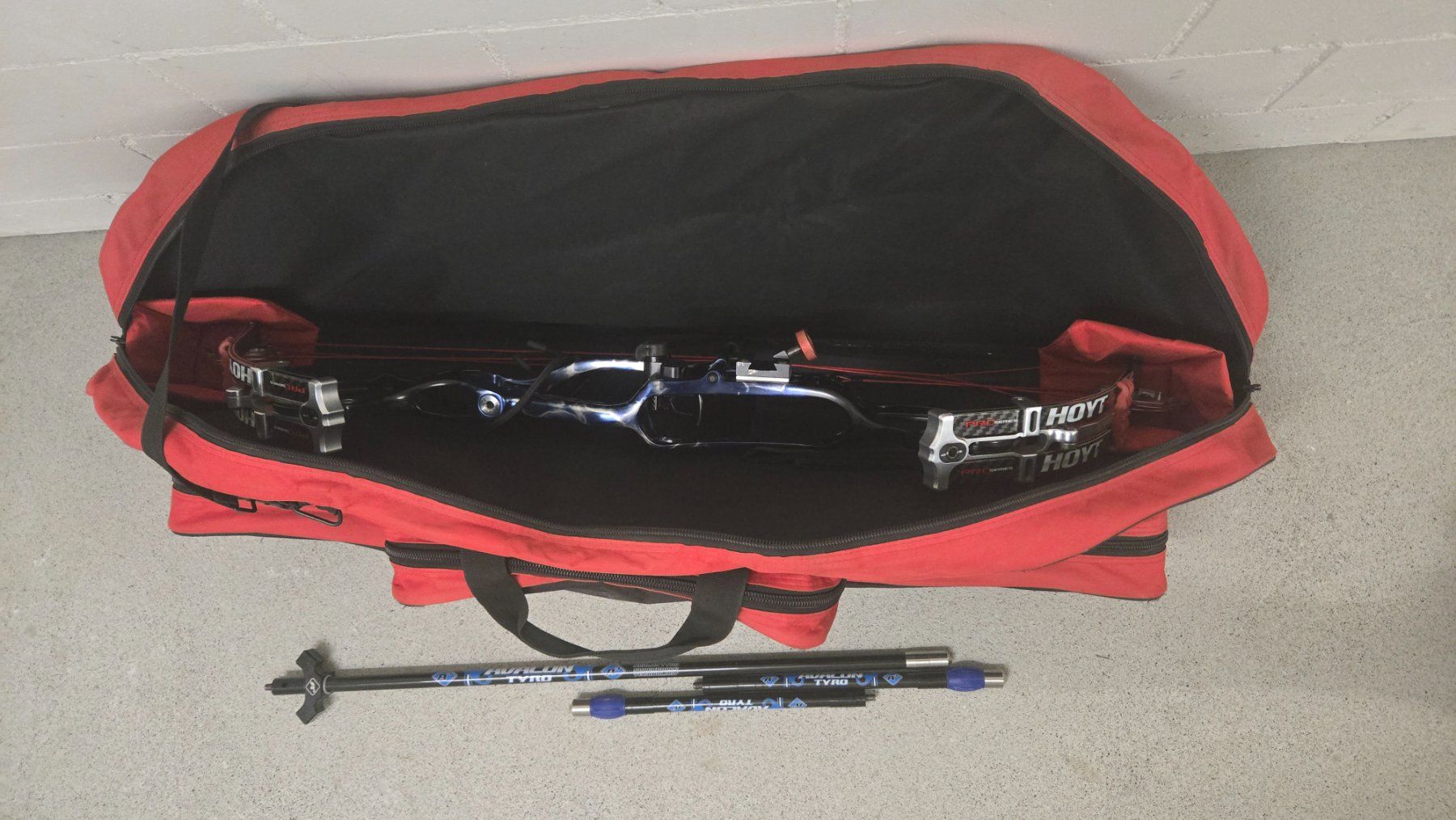 Tir à l'arc: Hoyt Pro Comp Elite xt2000  50-60lbs – D'occasion à Rümlang par Langbogen 1