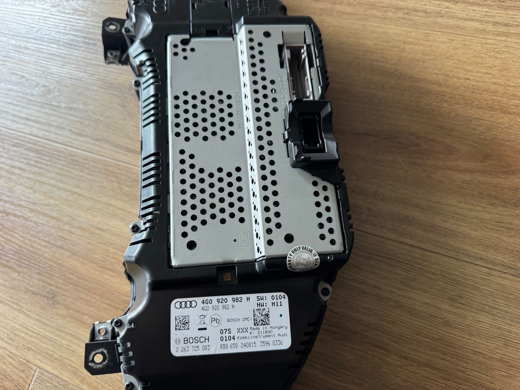 Audi Tutti pezzi di ricambio auto: Audi S6 C7 Kombiinstrument Tachometer – Usato da Märstetten venduto da hlacika88 2