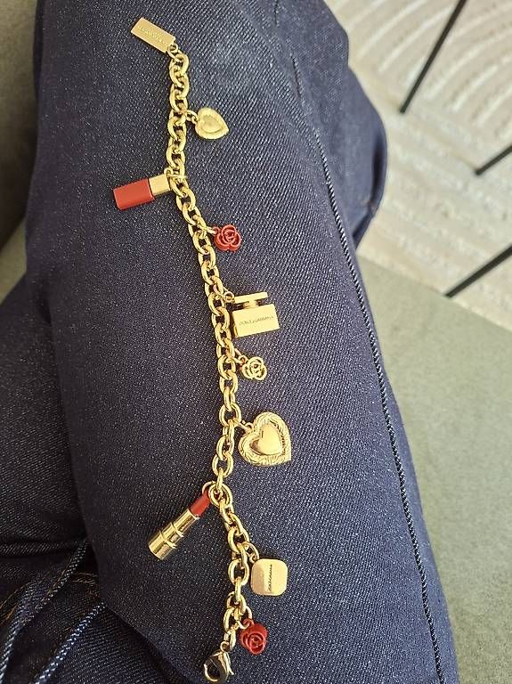 Bracciali & Braccialetti: Dolce & Gabanna Charm Armband – Usato da Mellingen venduto da Lunamimi