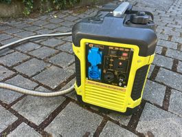 Ekström Inverter Stromgenerator 2000i guter Zustand