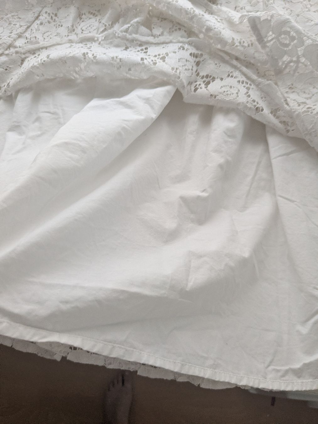 Kleider: Kleid weiss Spitze Grösse M, phobia – Gebraucht aus Rorschach von olg_5qq2 5
