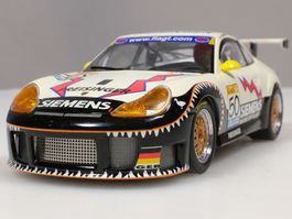 PORSCHE 911 GT3R mit Stromabnehmer, 12V-Motor, Licht. HORNBY