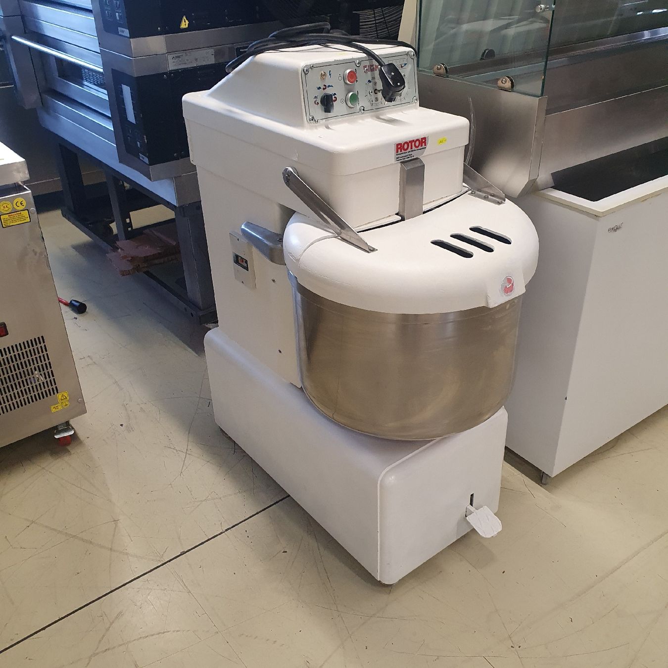 Elettrodomestici da cucina: Teigknetmaschine – Usato da Niederwangen BE venduto da HasGastrobedarf 1