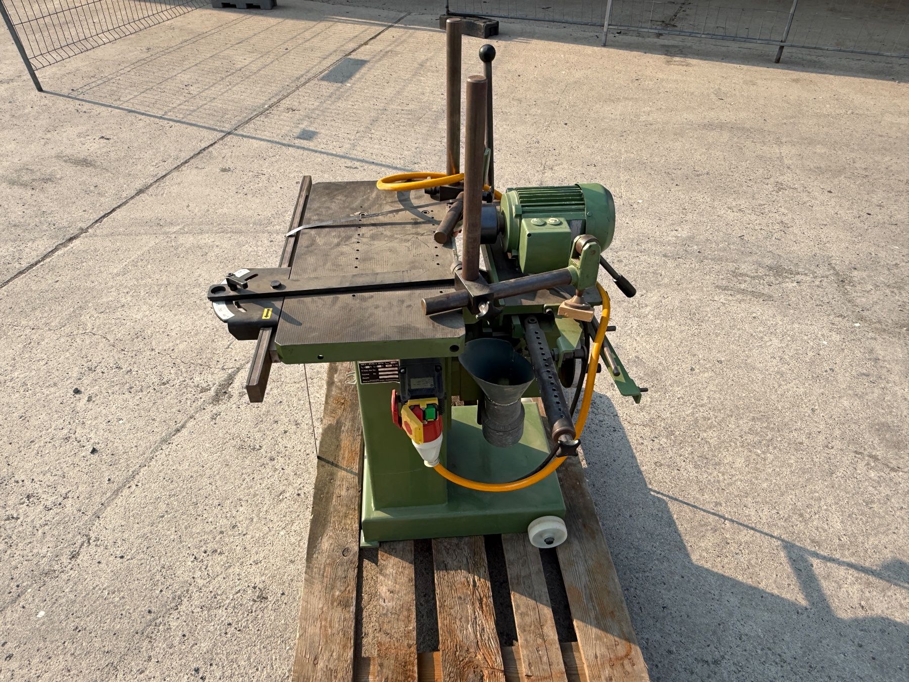Toutes les machines: Profi-Tischfräse von Knapp – D'occasion à Teufen AR par mer4.ch 2