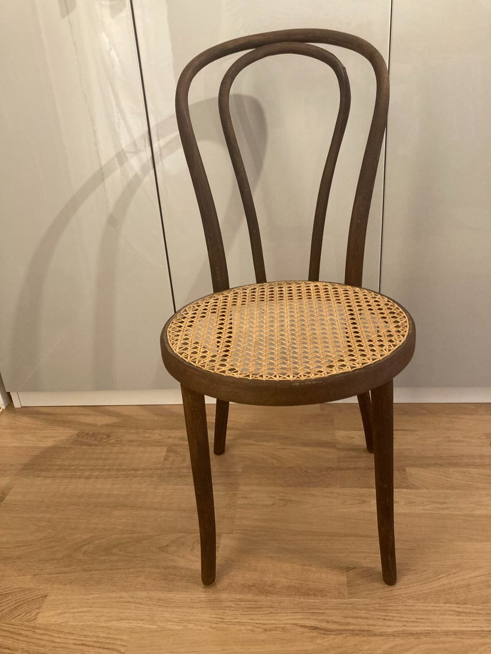 Chaises: THONET Stuhl Geflecht Sitzmöbel Holz – D'occasion à Winterthur par rox_n5tg 1