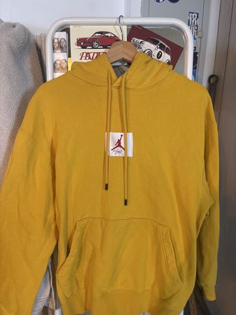Jordan Hoodie, Grösse M, Senfgelb - Top Zustand für Herbst!